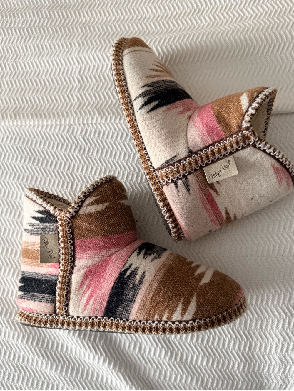 Blazin Roxx Women’s Bootie Sippers Pink & Brown Patterned